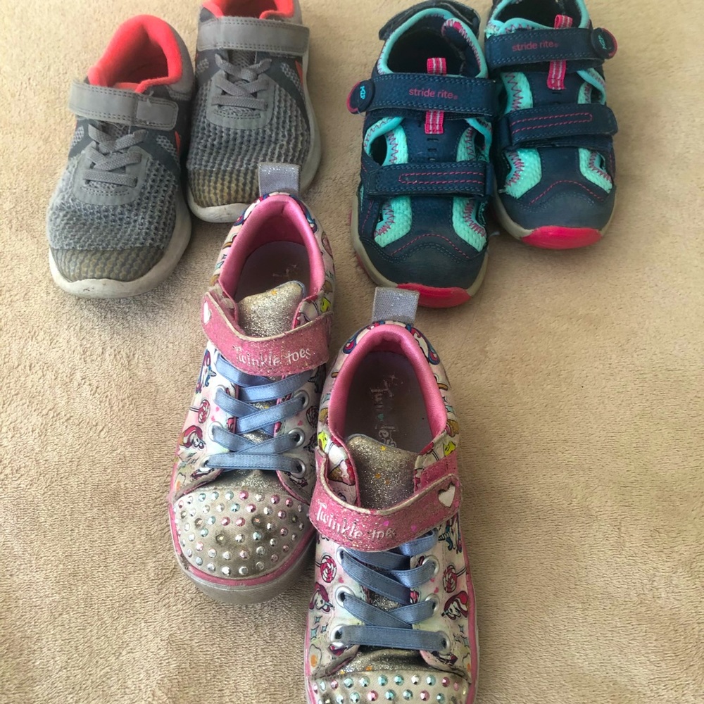 💜SOLD💜Little girl sneaker lot